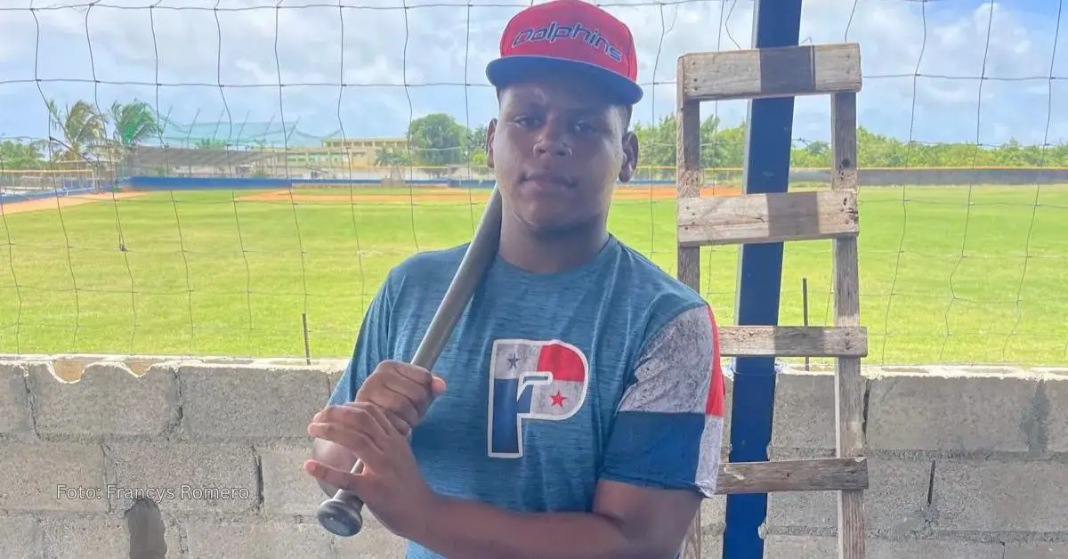 Lázaro Herrera Jr., prospecto del beisbol de Cuba, en República Dominicana